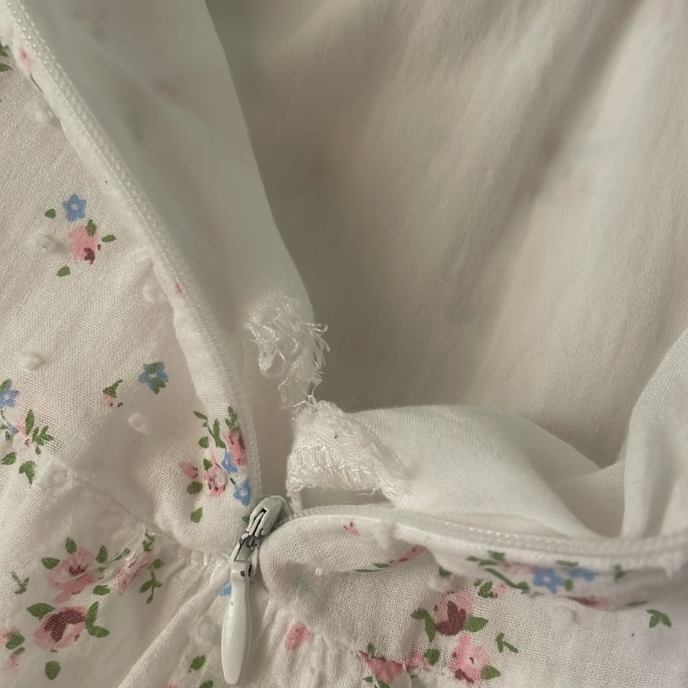 Storia White Floral Midi Dress - Picture 6 of 9